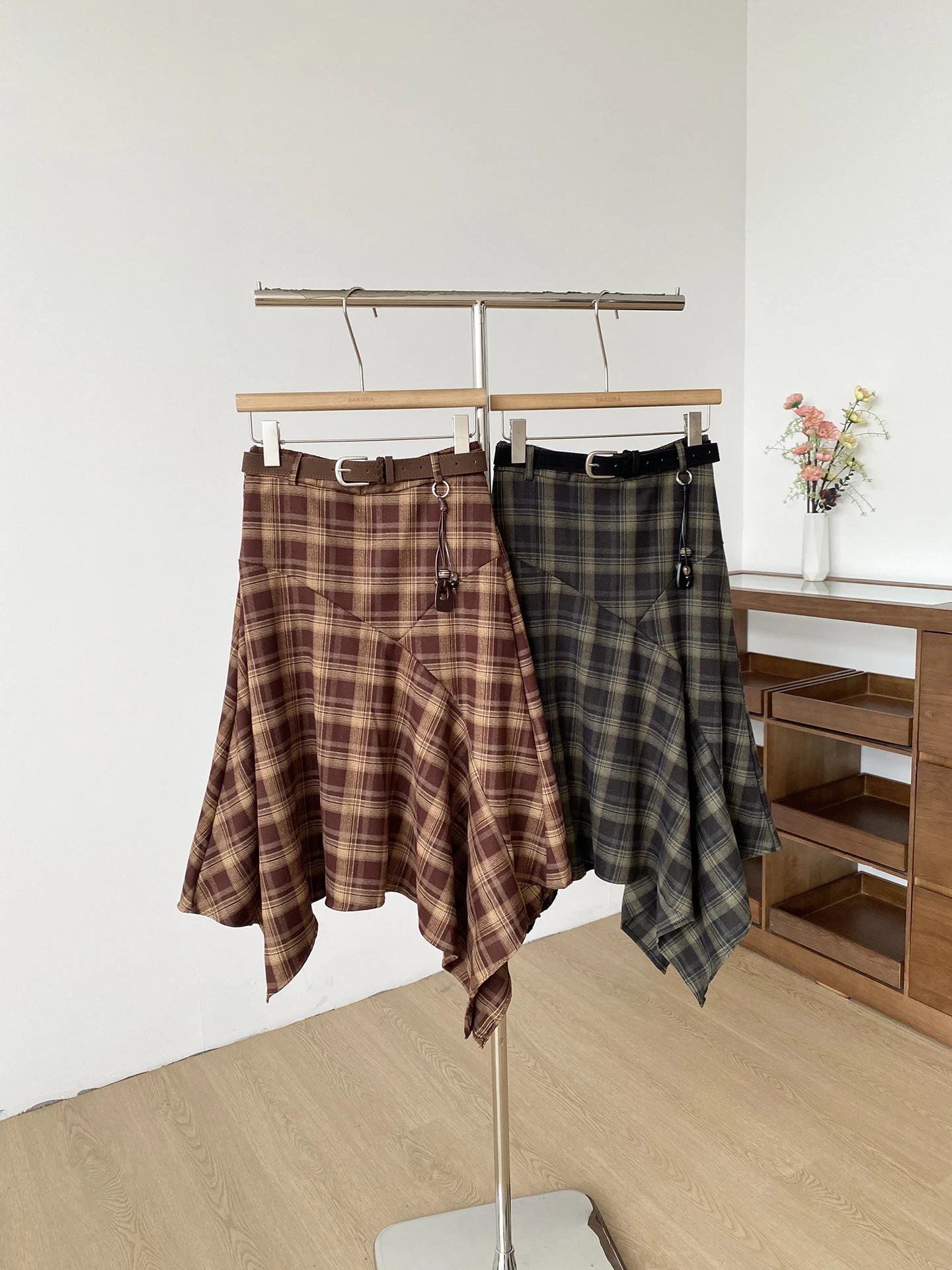 Retro Asymmetric Plaid High Waist Draped Slim A-Line Skirt Women's Autumn Midi Skirt with Belt Elegant Ladylike Style