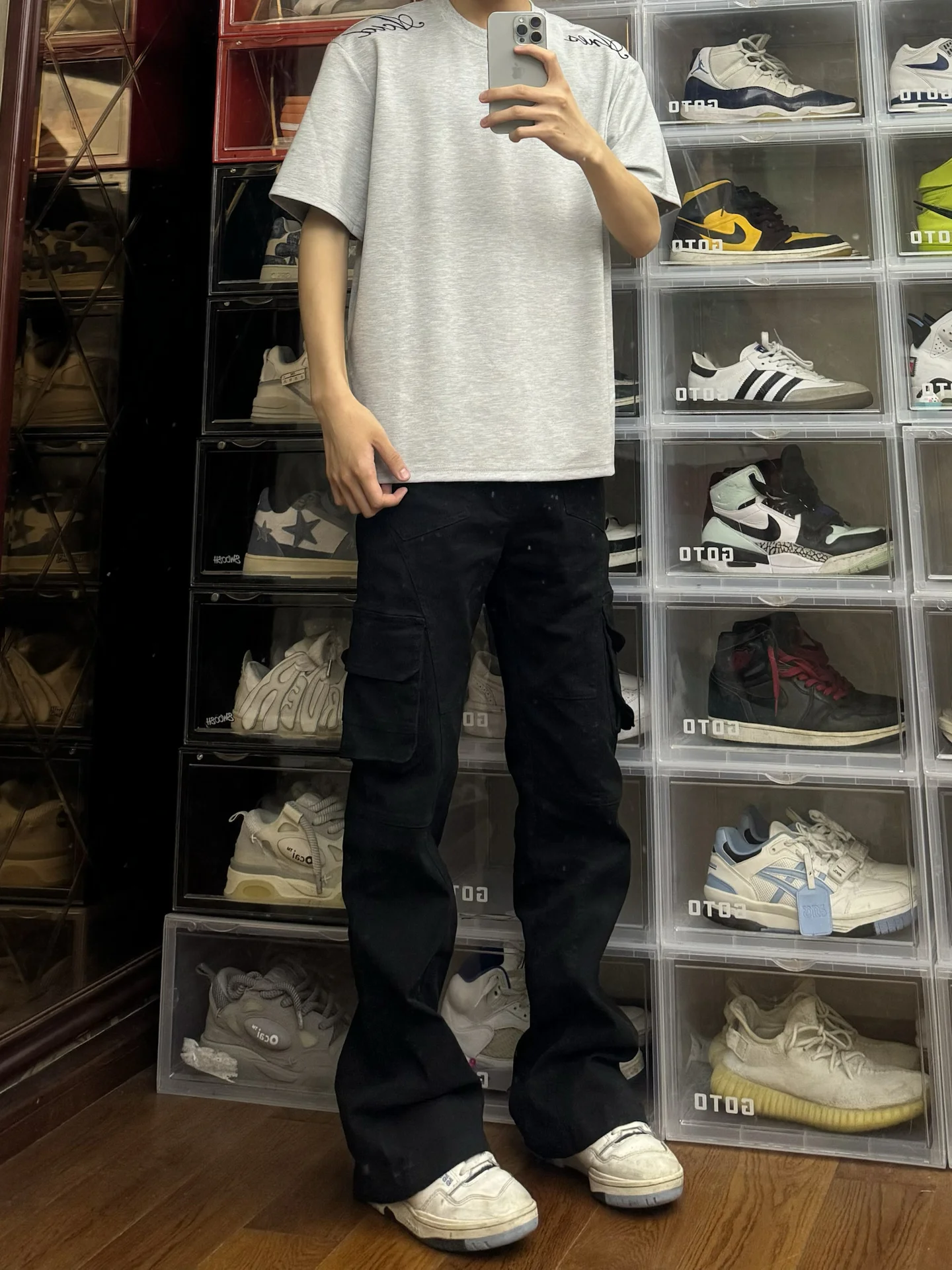 

Ретро-джинсы в американском уличном стиле с эффектом потертости, сшитые из разных тканей, с множеством карманов, рабочие, мужские, расклешенные, прямые, зауженные брюки-леггинсы