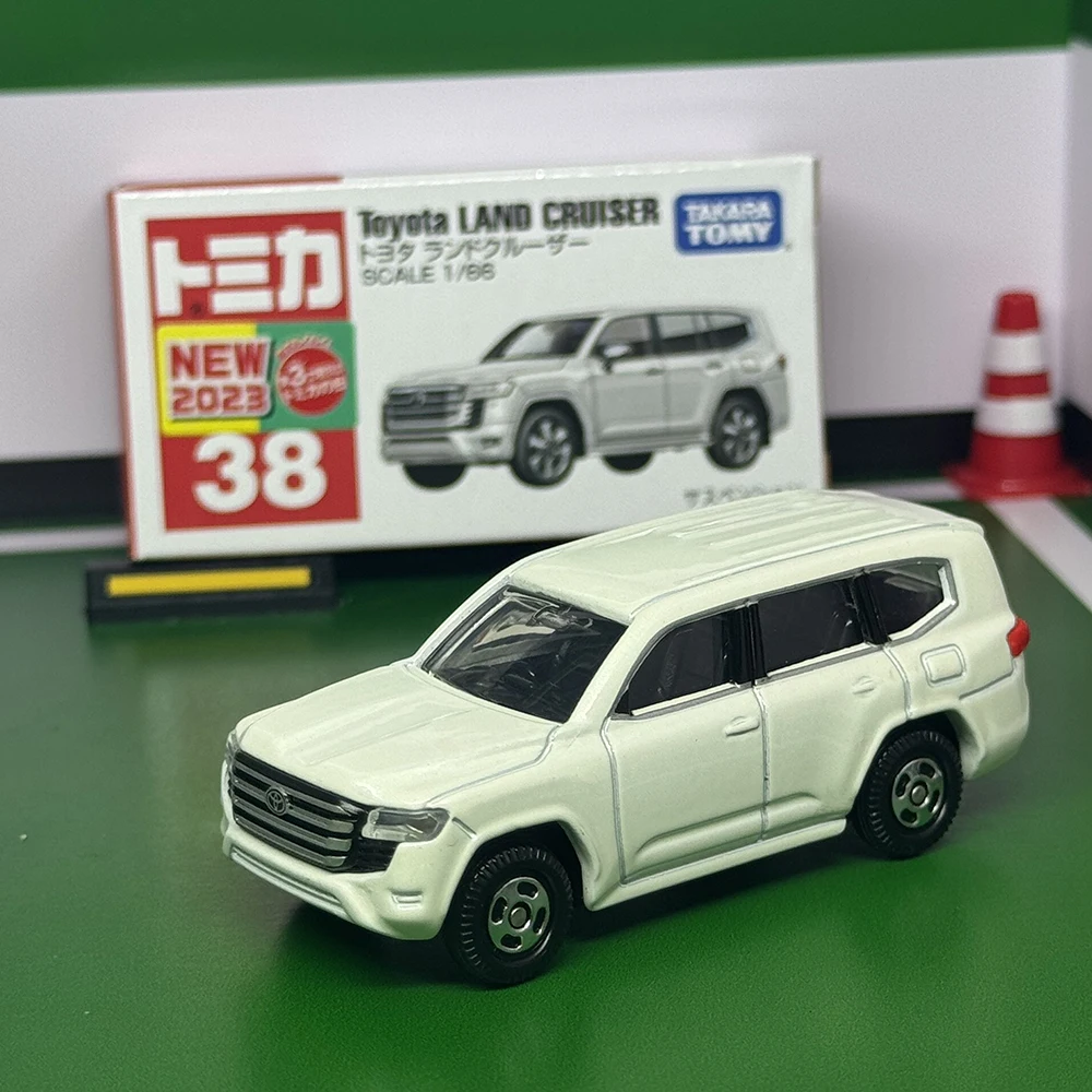 

Takara Tomy Tomica No.38 Toyota Land Cruiser Die Casting Static Alloy Car Mode Collection Display Boy Toy Gift