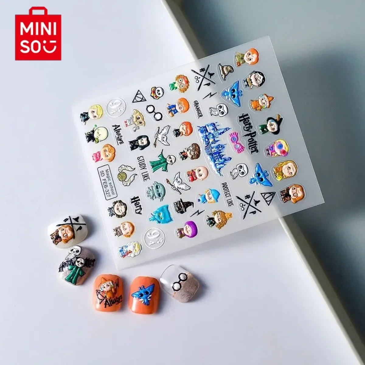 ملصقات أظافر منقوشة من MINISO Harry Potter لتزيين الأظافر عناصر Zard ثلاثية الأبعاد مقاومة للماء، تدوم طويلاً، سهلة التقشير وغير تالفة
