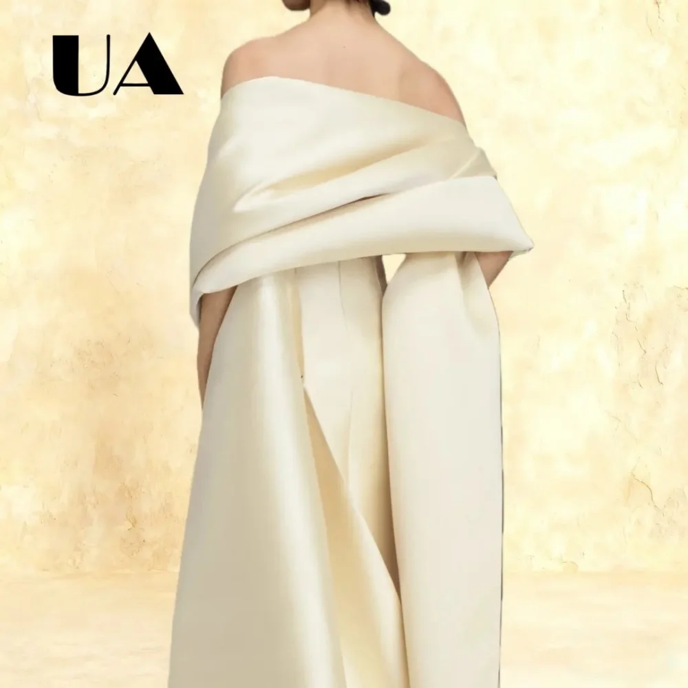 Elegantes langes Etui-Abschlussballkleid mit Umhang, solide Abendkleider in maßgeschneiderter Größe für Frauen, trägerloses, maßgeschneidertes Partykleid aus Satin