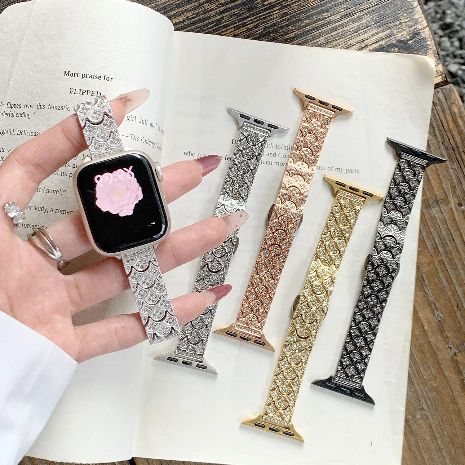 

Luxury Full-Diamond Fishscale Metal Strap for Apple Watch A49/46/45-38mm S11/10 Fashionable Women's Band for iWatch S9/8/7/SE-1