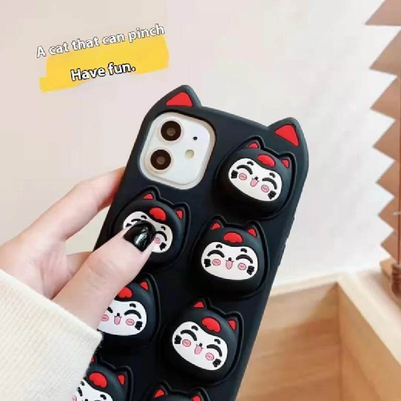 Couples apply decompression lucky cat New Year colors need to be noted for Apple 6-13PROMAX press cartoon cute XR silicone phone