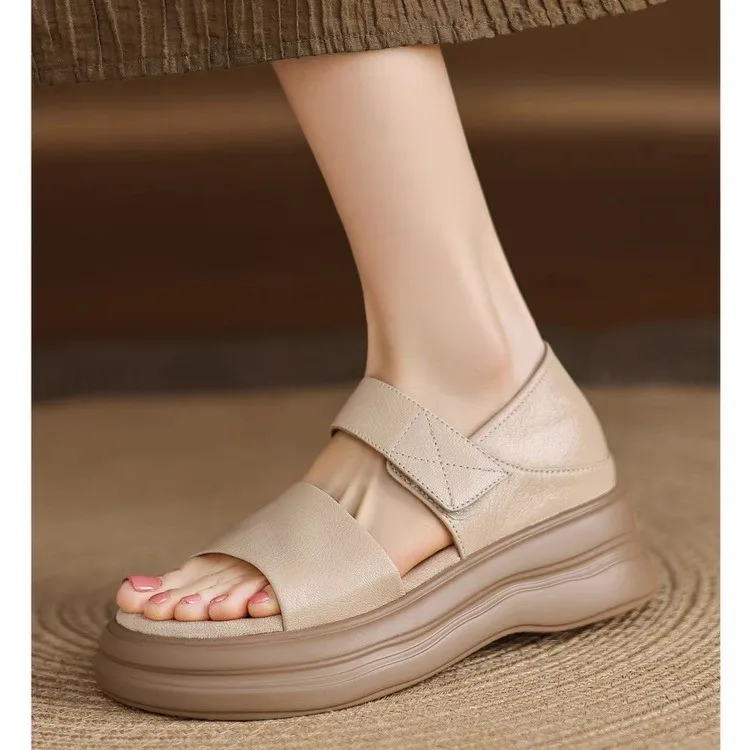 Weichsohlige Plateau-Sandalen für Damen, Höhenverstellbar, Coole Sommermode 2026, Neue Keilsandalen