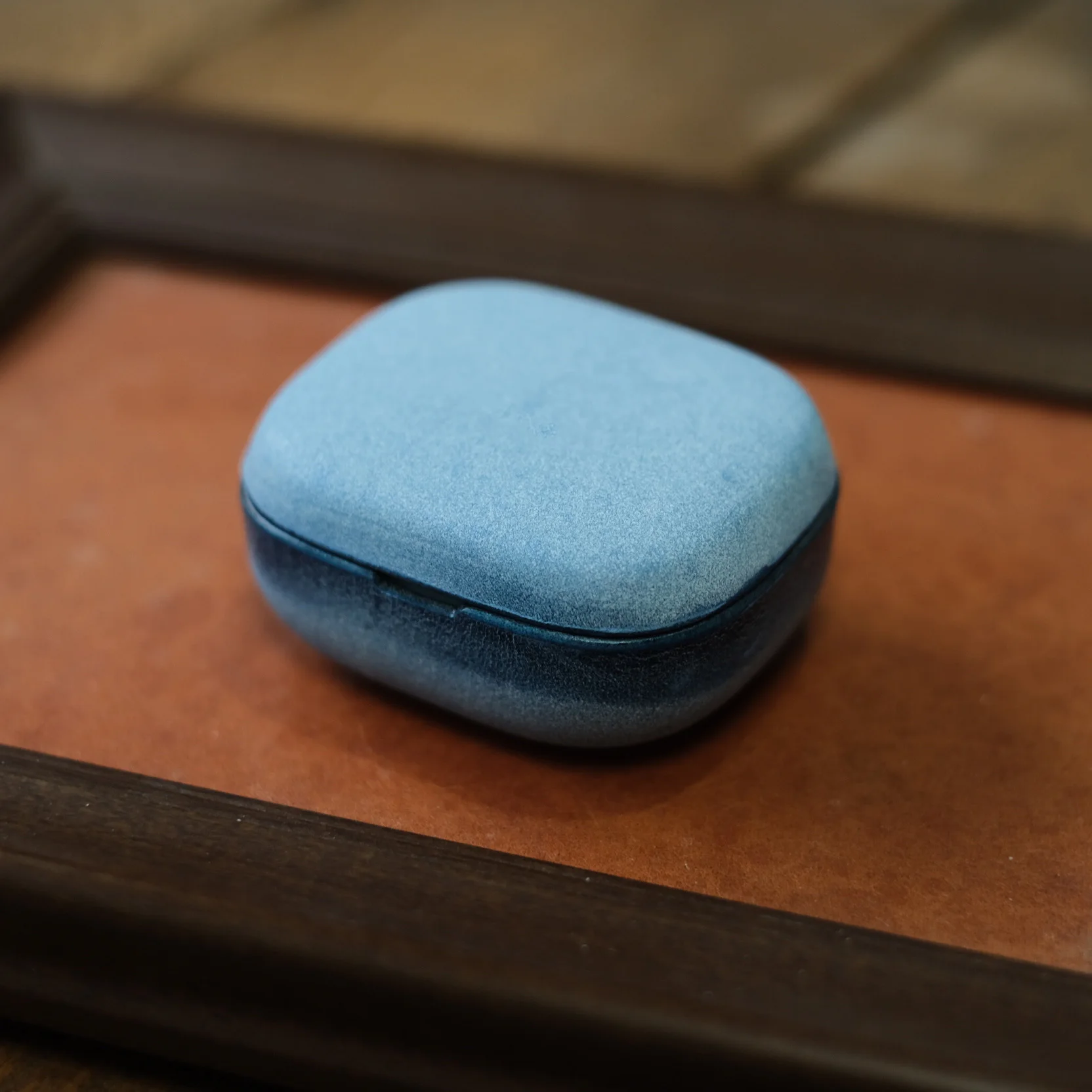 Beyerdynamic Amiron 300 earphone protective case manual Handmade Genuine leather customized free printing alphanumeric