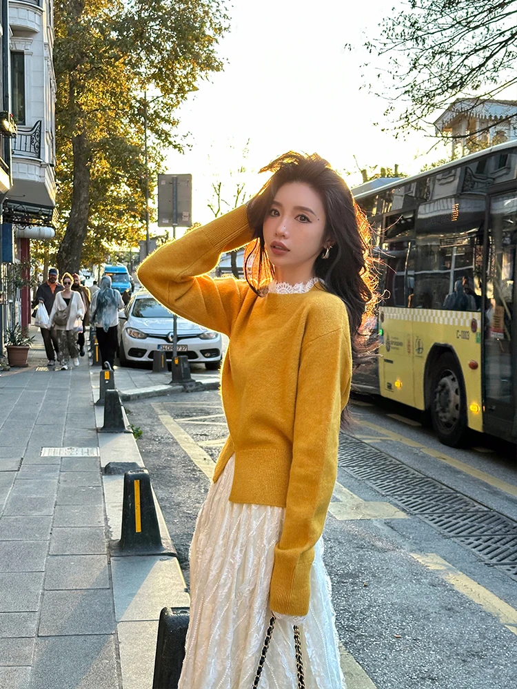 

Женский вязаный свитер Zq с кружевной отделкой, облегающий, с длинным рукавом, круглым вырезом, новый дизайн, зимний, комфортный, трикотажный топ