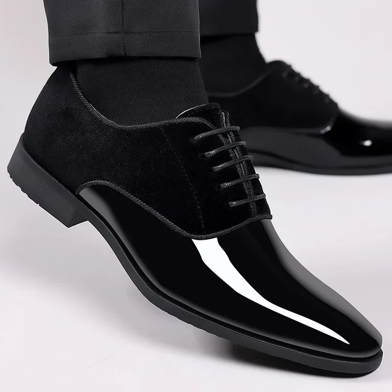 2023Classic Patent Leather Shoes for Men Casual Business Shoes Lace Up Formal Office Work Shoes for Male Party Wedding Oxfords