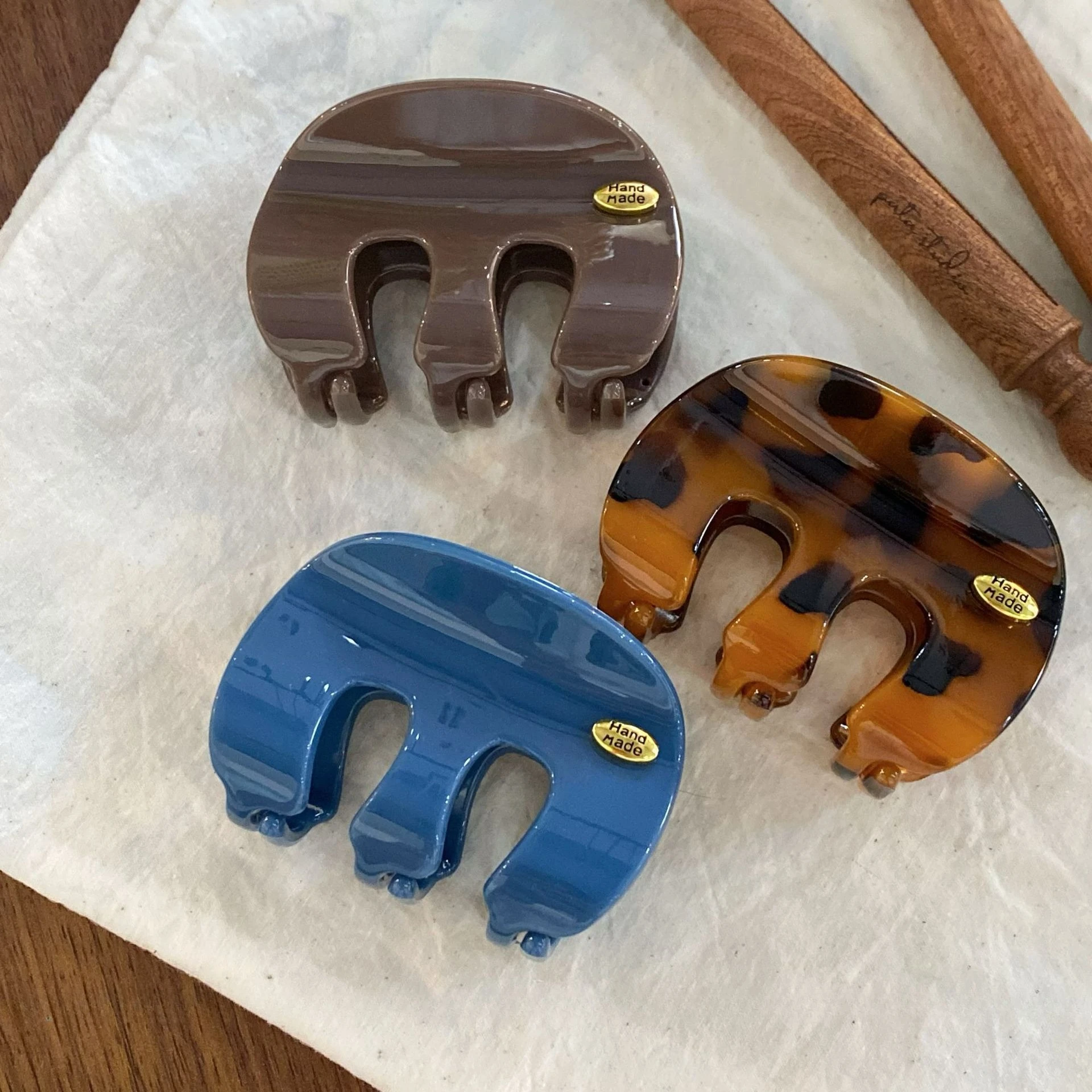 

Заколка для волос в форме тыквы с французским буквенным принтом и леопардовым принтом, Золотая этикетка, модные коготь для волос для женщин, аксессуары для волос небольшого размера для женщин