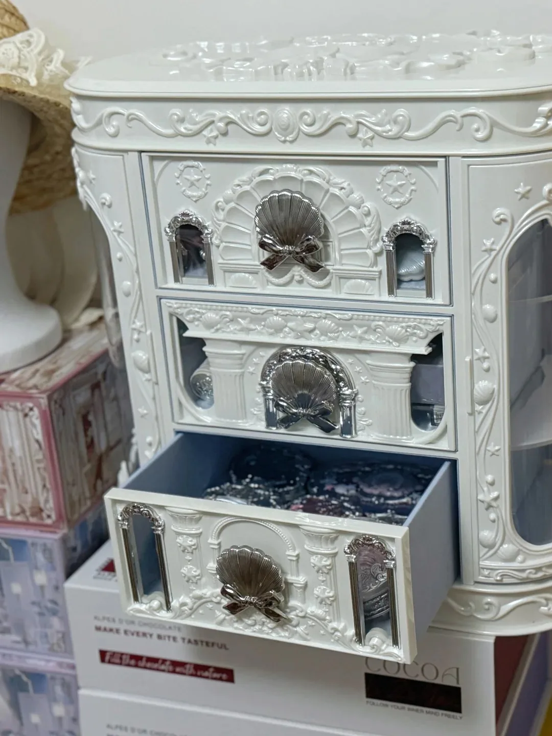 FLOWER KNOWS Cometics Shell Series Box Case Lipstick Storage Pillow Bag Barrettes Only Box No Goods