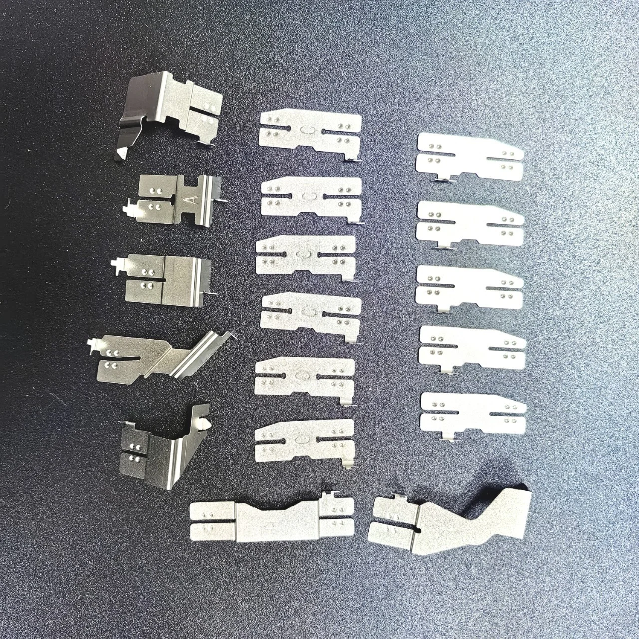 DCB609 Lithium Batt… - image