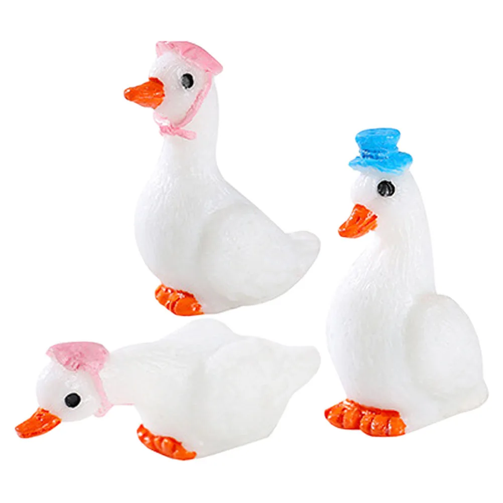 3Pcs White Swan Decorations Desktop Ornament Moss Swan Decor Miniature Adornment Smooth Touch Vivid Modeling Desktop Ornament,