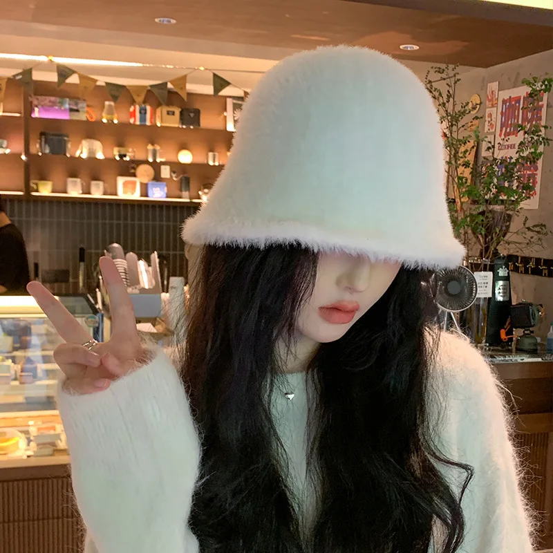 قبعة دلو شتوية من القطيفة للنساء سميكة ودافئة من الفرو المنفوش قبعة صياد كورية بلون سادة مريحة بنما #1