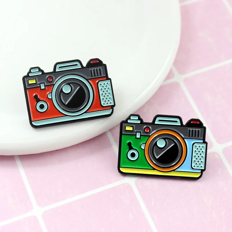 Vintage Photography Color Camera Metal Enamel Brooch Fashion Creative Badge Pin Best Friends Gifts for Men and Women Couples