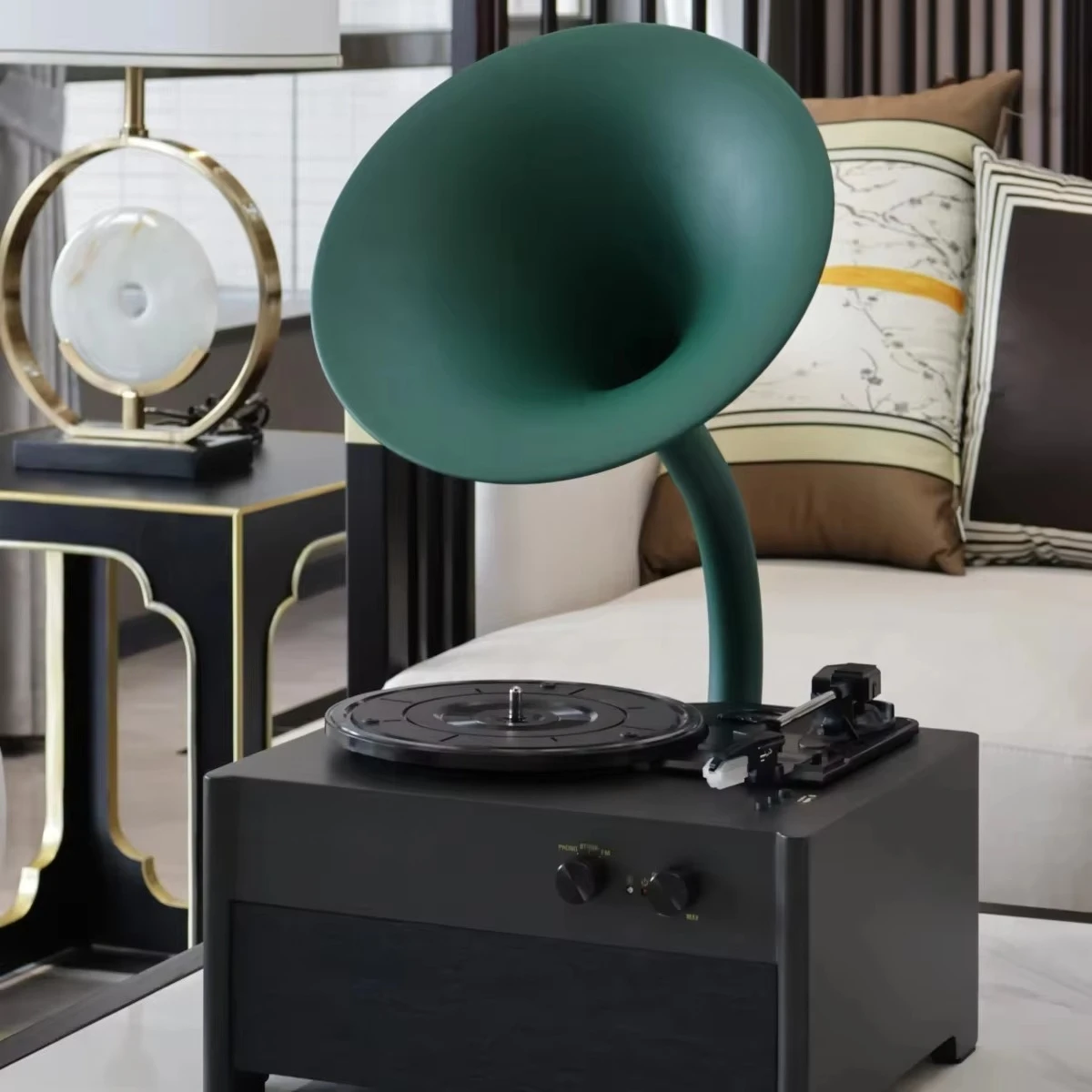 High-quality classic vinyl record player with metal speakers, USB output, audio and video accessories, personal molds