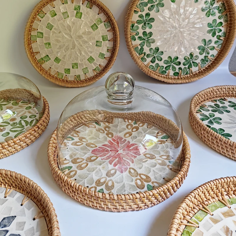 Rattan round Tray European Style Deep Sea Shell Design Breakfast Basket Elegant Fruit Snack Holder for Kitchen Dining Decor