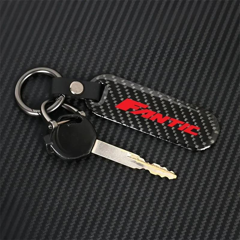 Motorcycle Key Chain Carbon Fiber Keychain For FANTIC CABALLERO FLAT TRACK 125 250 500 RALLY/SCRAMBLER 500 ENDURO RANGE 450/XE5