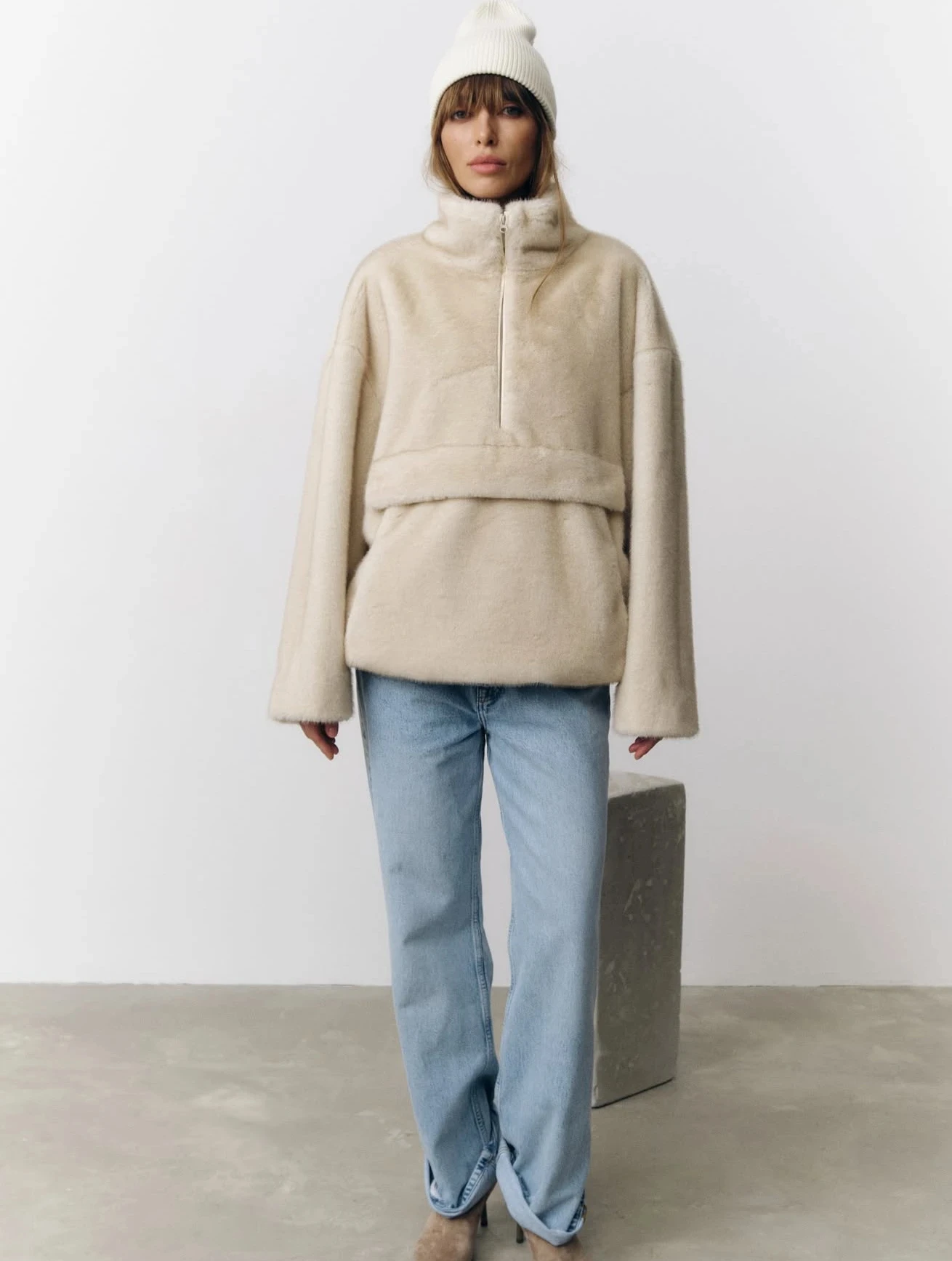 NOVA 2025 Designer Faux Fur Coat New Winter Style Warm Pullover Zipper Top Simple Stylish Elegant
