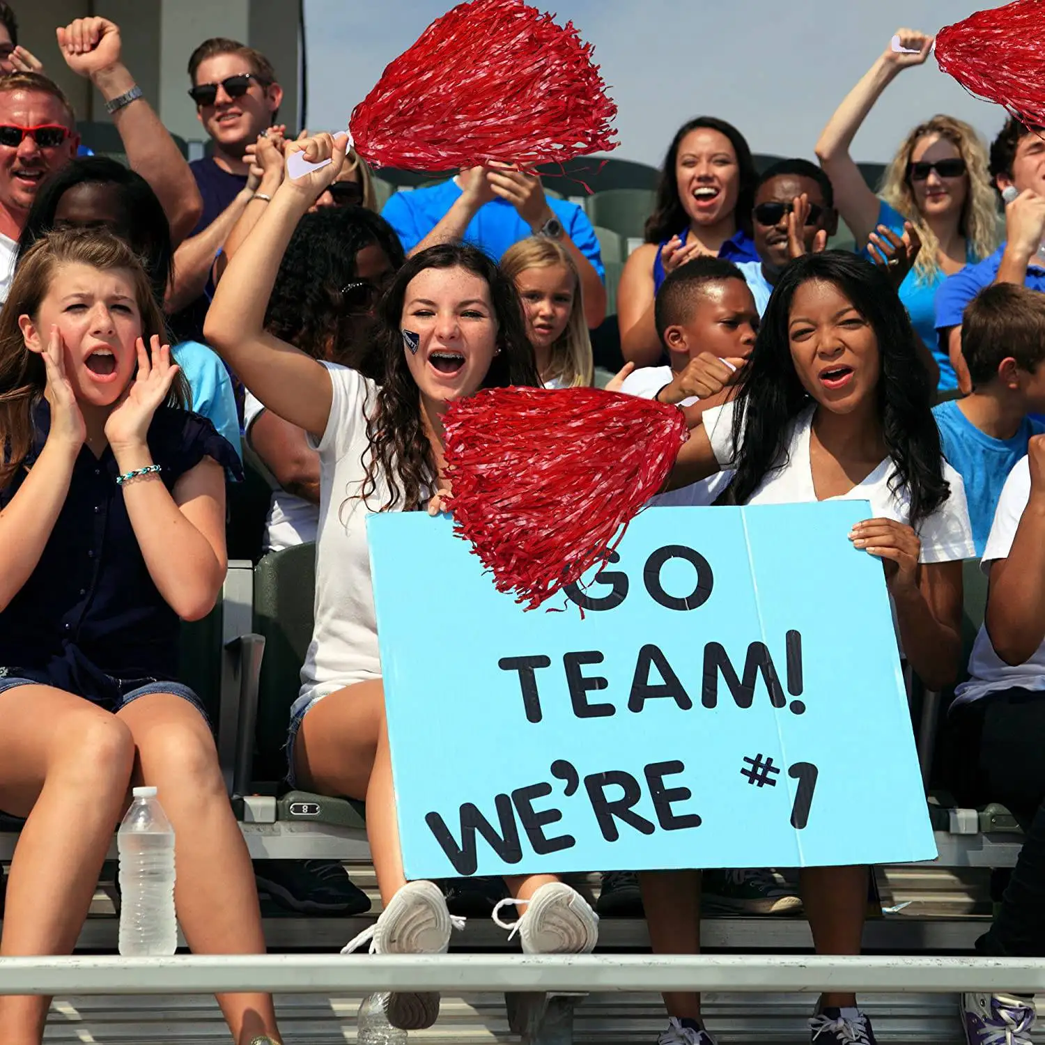 24 ชิ้นเชียร์ลีดเดอร์ Pom Poms ฟอยล์โลหะ Cheer Pom Poms พร้อมที่จับพลาสติกสําหรับผู้ใหญ่เด็กเชียร์ลีดเดอร์ Party สีแดง