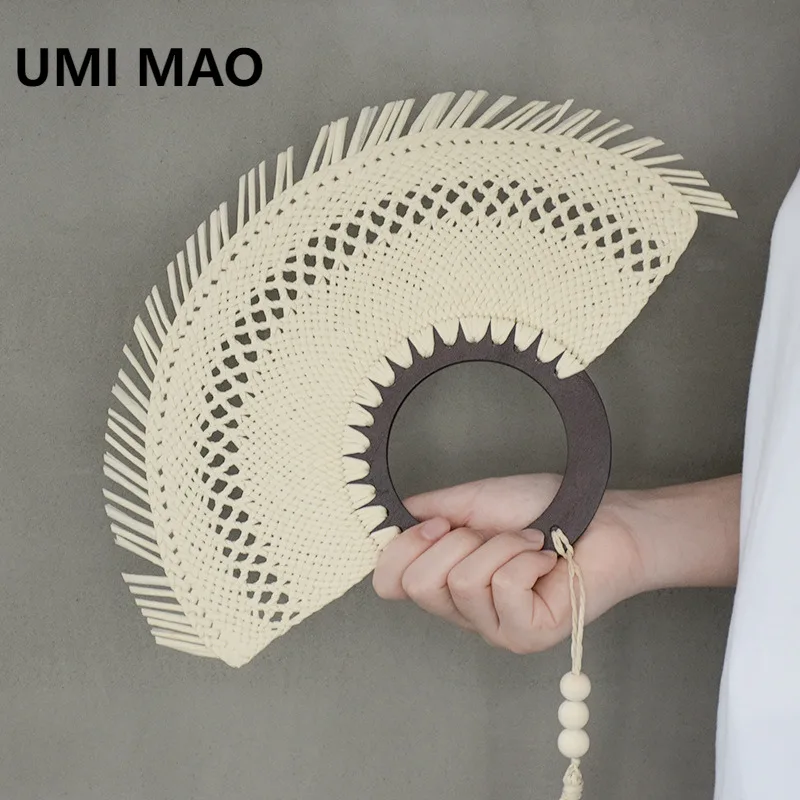 umi-mao-Eventail-folklorique-tisse-a-la-main-avec-meche-et-tissage-d'herbe-Eventail-artisanal-chinois-a-manivelle-eventail-suspendu-de-decoration-d'ombre-d'ete-pour-la-maison