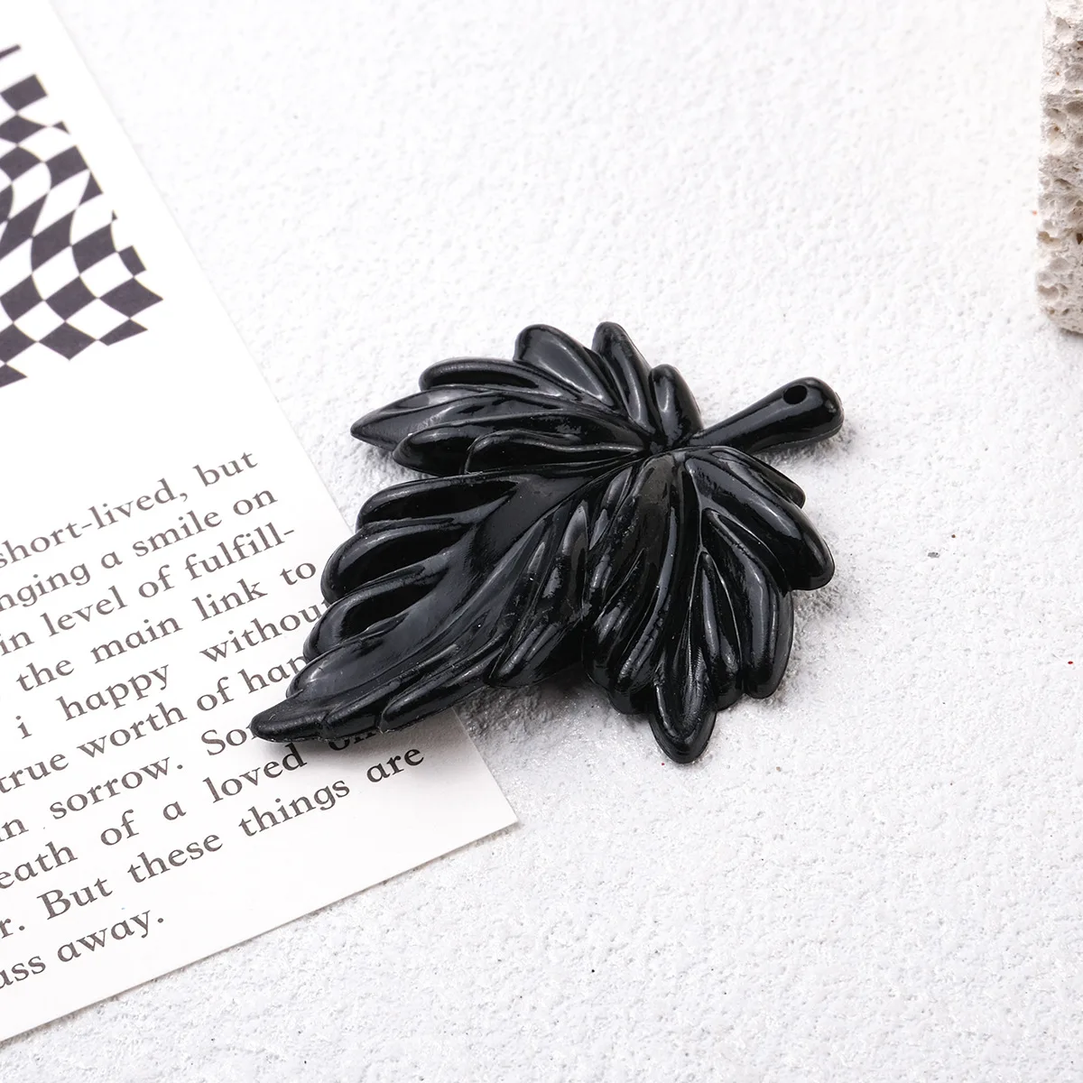 DIY Jewelry Finding Solid Colors Maple Leaf Plant Shape Necklace Pendant Charms Ornament Accessories Beads Craft 100pcs 38*47mm