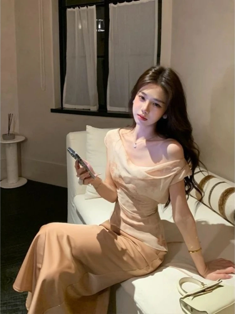 

Женский комплект в стиле бохо с цветочным принтом: топ с открытыми плечами и юбка-русалка с высокой талией, элегантный облегающий комплект из двух предметов с рюшами ​