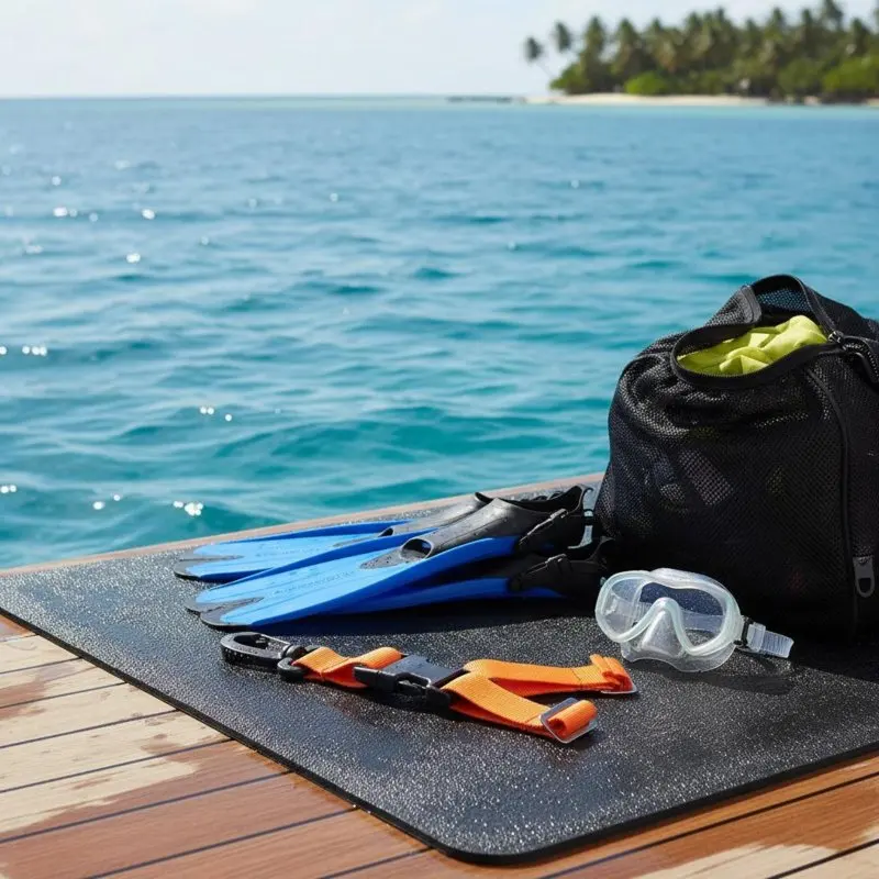

Quick Release Fin Strap Full Rotation Hook Diving Fin Holder Flipper Carrying Lanyard Unburden Your Hands Underwater Flipper