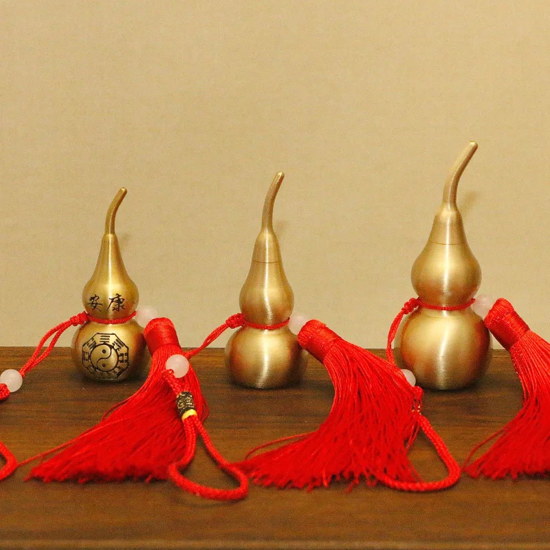 

Brass Hollow Imitation Gold Gilded Gourd Car Decoration Pendant