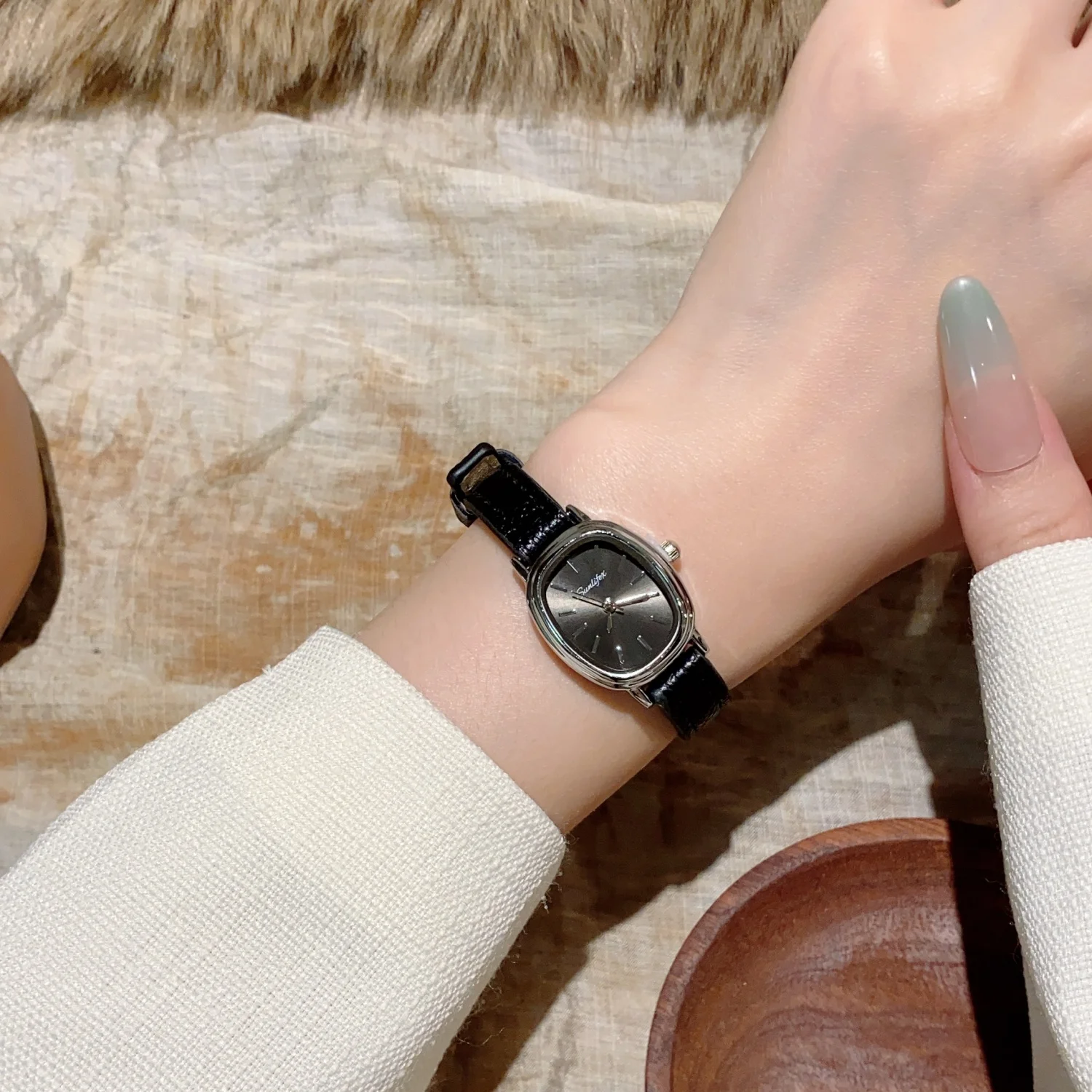 Sunlifex vendas quentes quadrado relógio feminino pulseira de couro fino quartzo relógios femininos casuais senhoras relógio de pulso presente reloj mujer montre