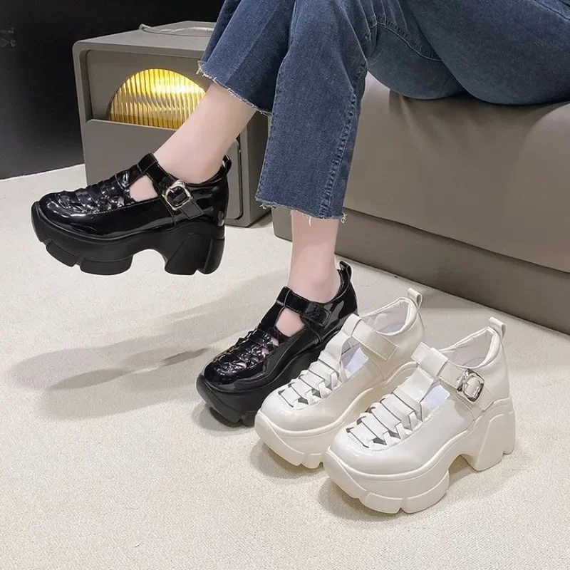 

Mary Jane High Heeled Women's Shoes Hollow Out Thick Sole Chunky Heels for Women Fashion Platform Versatile White Black Pumps