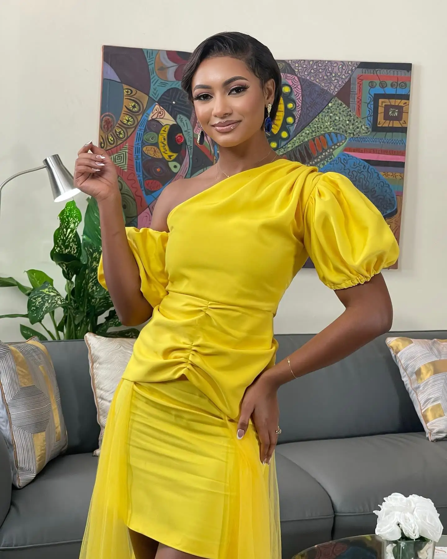 Beautiful Yellow One Shoulder Sheath Women Maxi Dresses To Paty Stretchy Female Mini Dresses With Tulle