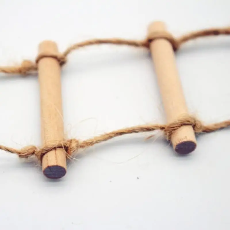 NEW 1Pcs Dollhouse Mini Wooden Hemp Rope Hanging Ladder Pet Gardening Miniature Scene Model Toys Doll House Accessories