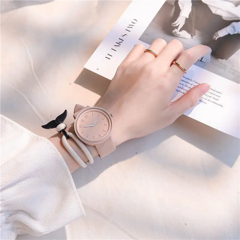 Fashion Makaron Simple   Women\'s Quartz Watch Ins High Beauty Student  Man And Women Style Round Leisure Vintage Wristbatch