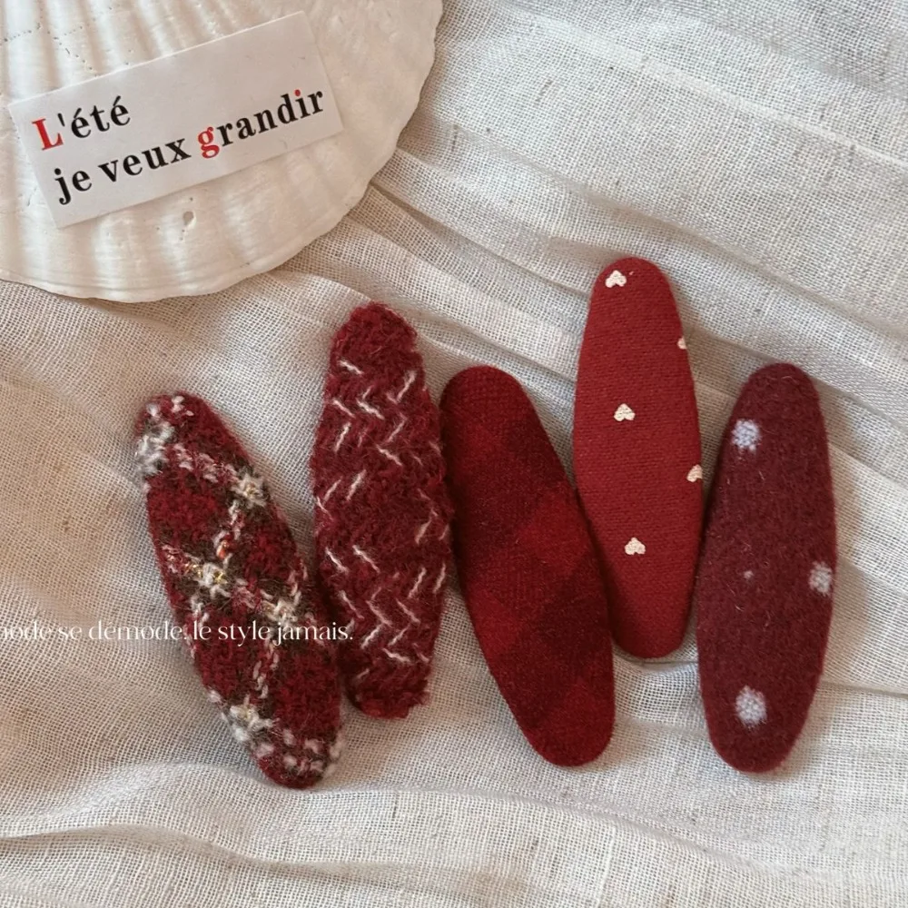 

Red Wool Felt Barrettes Heart and Polka Dots Oval Hair Clips for Bangs Side Styling Gentle on Hair Korean Fashion Hair Accessory