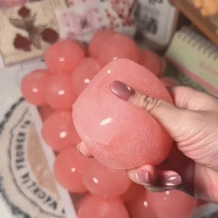 NEUES Handgefertigtes Wassermelonen-Squishy-Spielzeug, Weich, Langsam Zurückfedernd, Stressabbauend, ADHS-Quetschspielzeug, Realistisches Fruchtmodell, Geschenk für Erwachsene – Detail 9