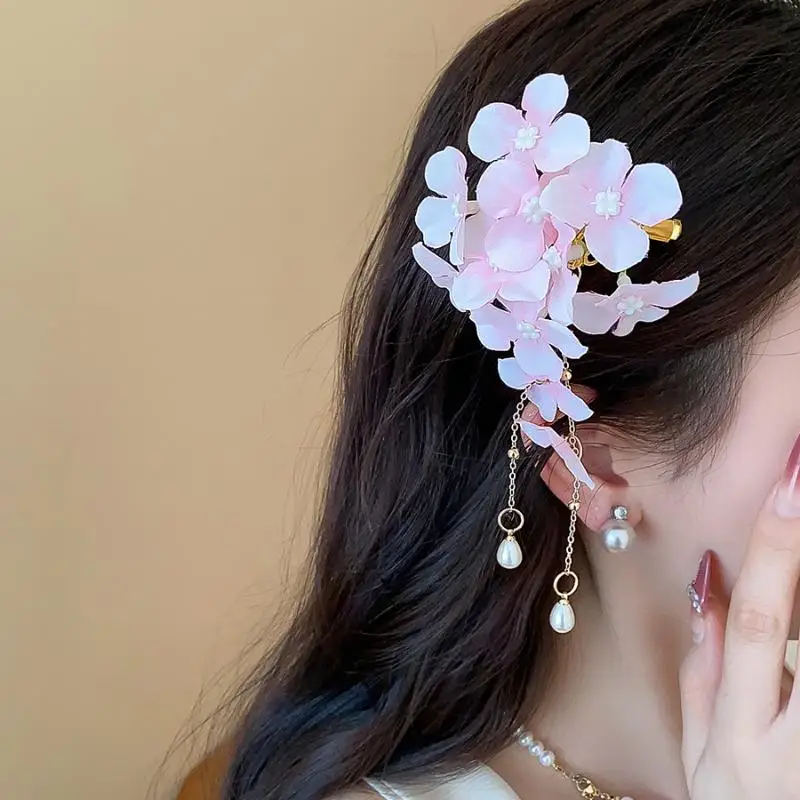 1 Stück Stoffblütenblätter Quasten-Perlen-Haarspange für Damen und Mädchen, süße Entenschnabel-Haarspange für Frühling und Sommer, Haarschmuck – Detail 4