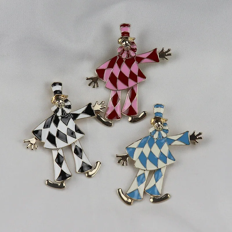 New retro circus clown brooch literary niche dripping oil character corsage Christmas style coat suit accessories