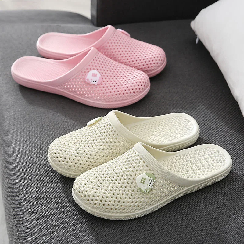 Slippers Women Summer Hole Sandals Flats Bottom Home Slide Slippers Soft Non-Slip Flip Flops Bathroom Beach Slippers Women shoes