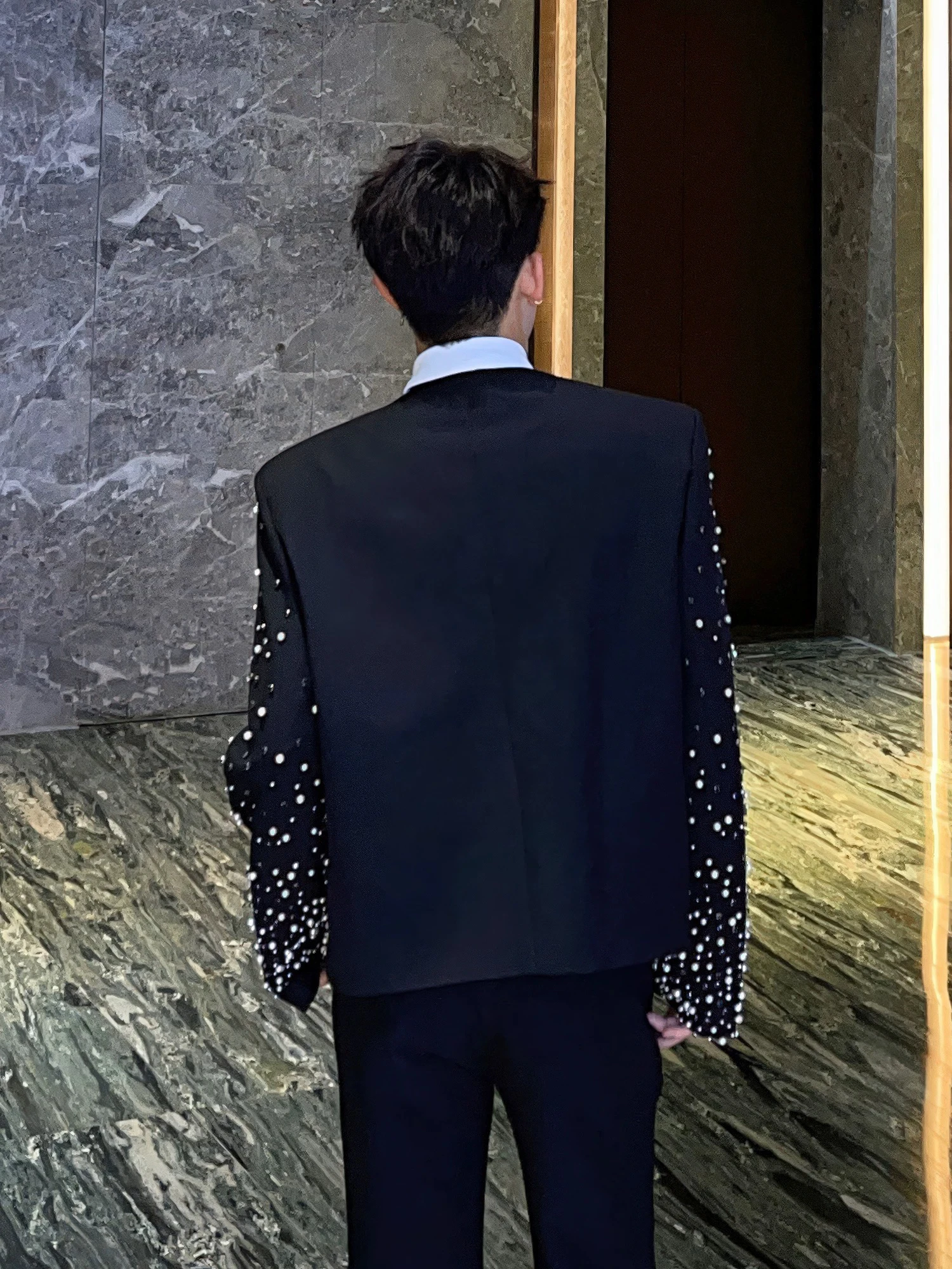 Men's 2025 Spring Autumn New Original Design Padded Shoulder Jackets Men's Small Fragrant Beaded Diamond Padded Shoulder Jacket