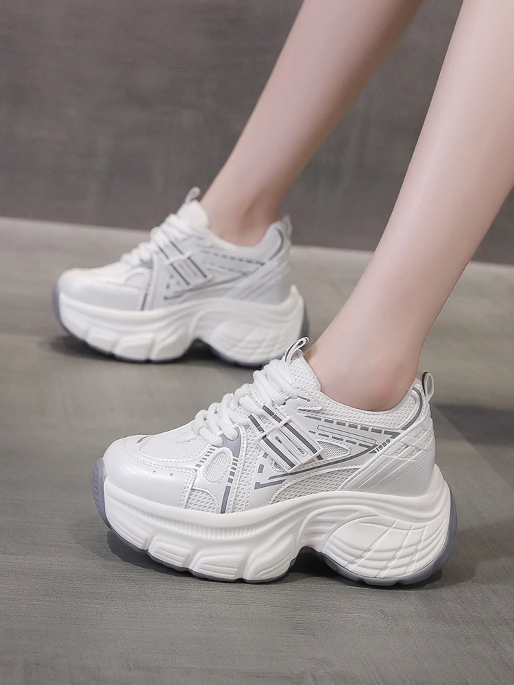 

Women's Faionable Me Comfortable Heightening oes Summer New Sle Korean Sle All-Match Thi Bot Inner Heightening...