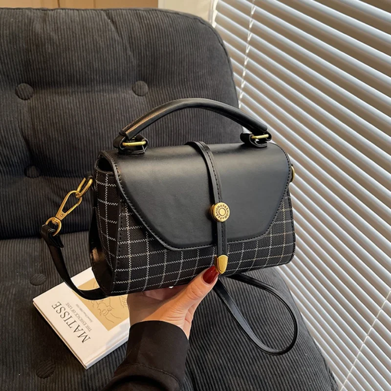 

Bag Crossbody Bag Women's 2026 New Vintage Shoulder Bag Printed Lightweight Luxury Small Square Bag Women's Bag