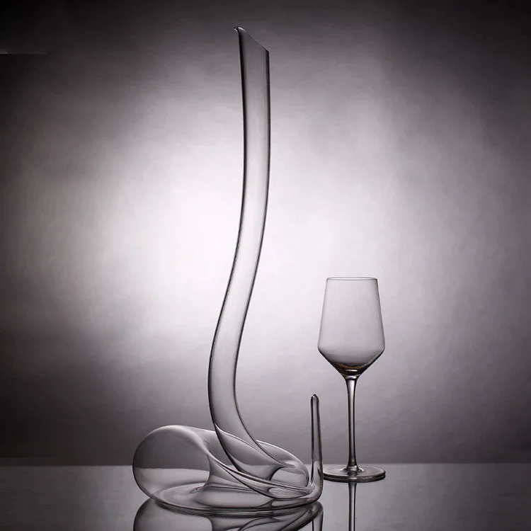 Handmade Creative Snake-shaped Decanter Transparent Glass Red Wine Glass Set Household Wine Dispenser 1200ml Decanter Wine Set