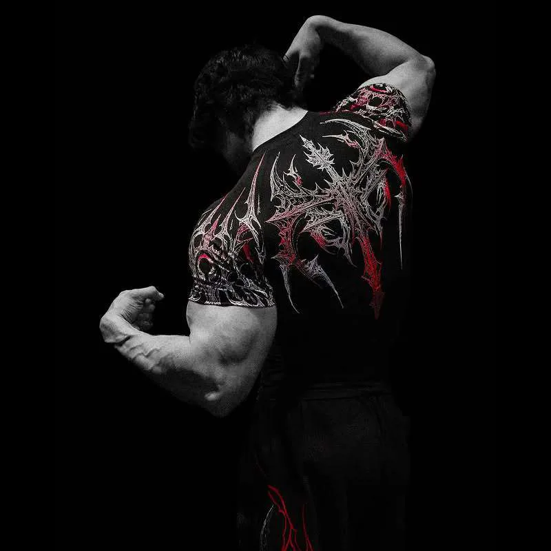 تي شيرت رياضي خريفي للشباب بأكمام قصيرة وتجفيف سريع وطباعة جرافيك مثالية للياقة البدنية والجري واليوجا وصالة الألعاب الرياضية