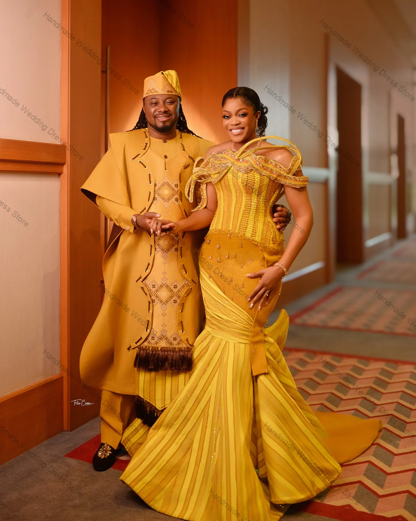 

Golden Prom Dress Shiny Sequins Crystals Sexy Off Shoulder Mermaid Evening Gown Customized Lace Up Back Wedding Guest Long Robe