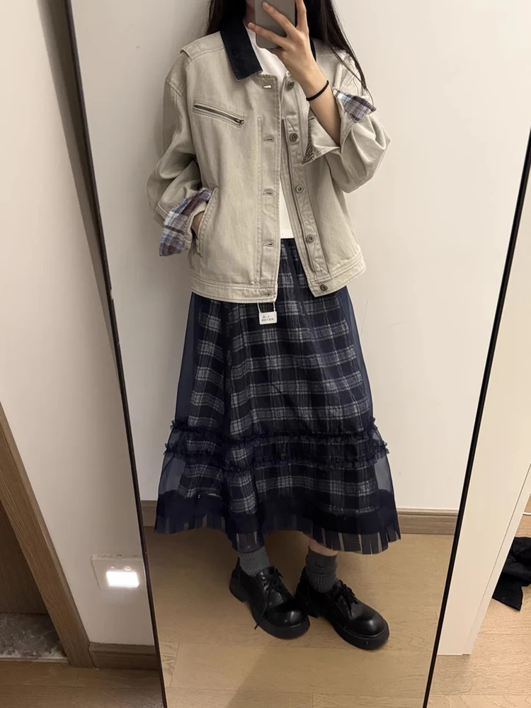 แจ็คเก็ตคาร์โก้สไตล์วินเทจอเมริกันสำหรับผู้หญิง ปกตัดสี แจ็คเก็ตโอเวอร์ไซส์ ผ้าเดนิม+แขนเสื้อผ้าลายสก็อต แจ็คเก็ตลำลองสไตล์สตรีทแวร์