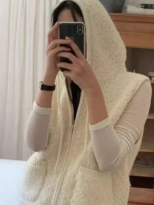 Thickened Knitted Lamb Fur Vest Women's Korean Design Sense High-grade Vest Sleeveless Outerwear Hooded Sweater Small Size