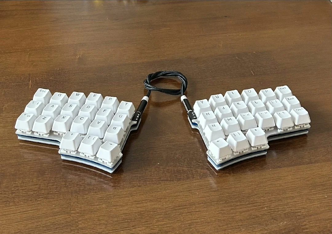 

X8 Split Keyboard Customized Aluminum Locating Plate 42key Wired Hot Swap Ergonomics Mechanical Keyboard Supprt VIA Keychange