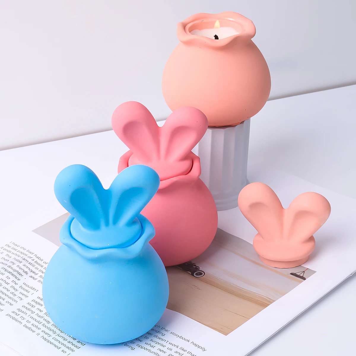 Rabbit Candle Jar Silicone Mold for Gypsum Handmade 3D Bunny Ears Scented Candle Cup with Lid Storage Container Craft Home Decor