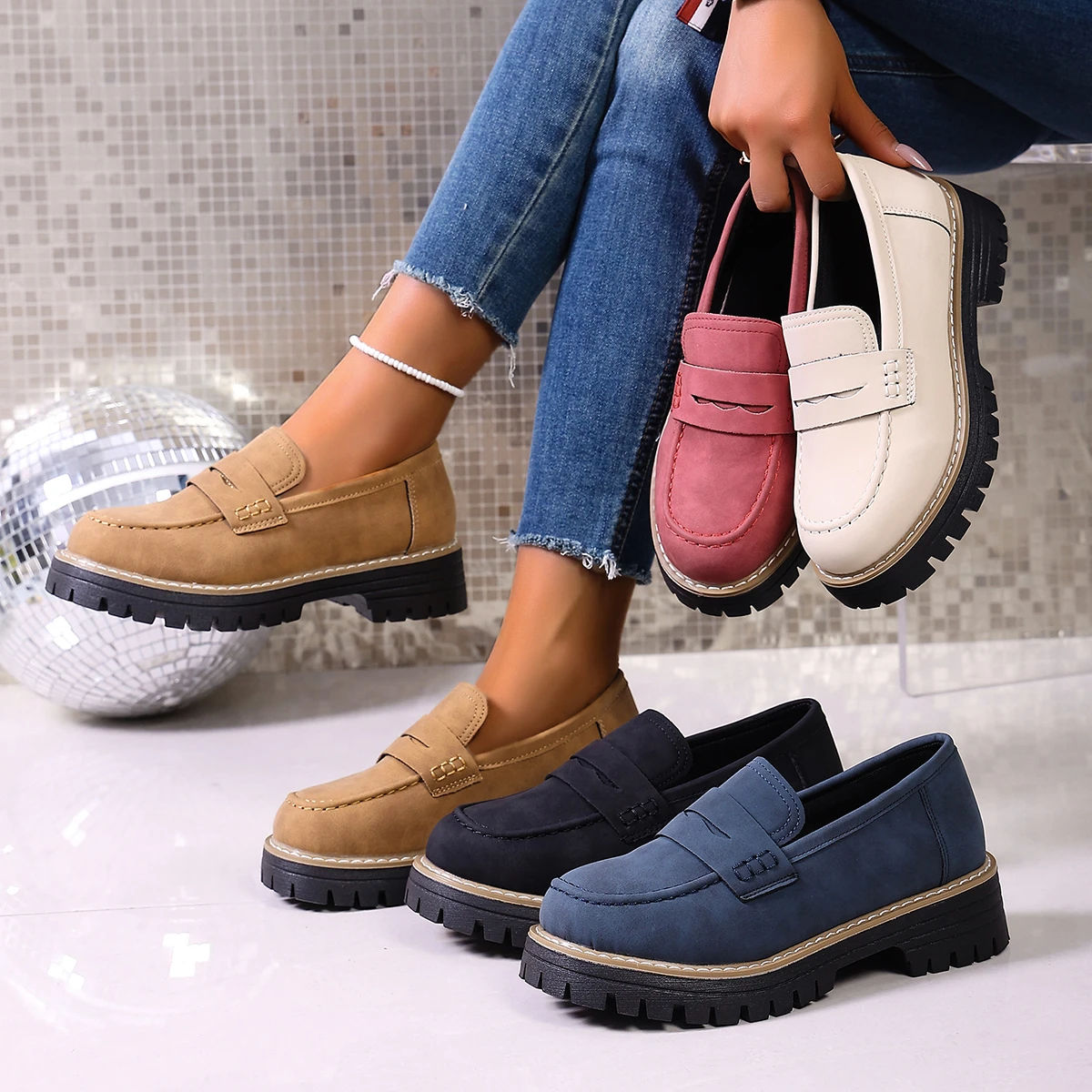 

Women Solid Color Platform Sneakers Autumn Anti-slip Style Flats Shoes Comfortable Thick Heel Slip on Sneakers Zapatillas Mujer