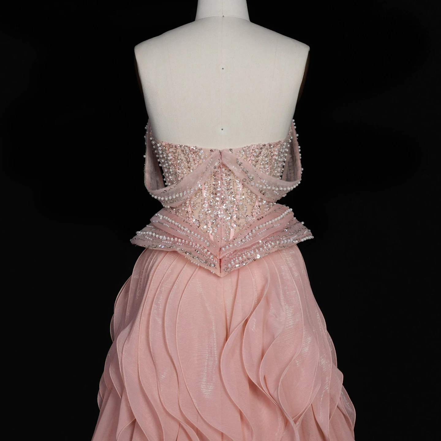 Sharon Said Luxuriöses Pfirsichfarbenes Schulterfreies Meerjungfrauen-Abendkleid mit Abnehmbarer Rüschen-Schleppe, Formelle Anlass-Partykleider SS236 Maßanfertigung – Detail 10
