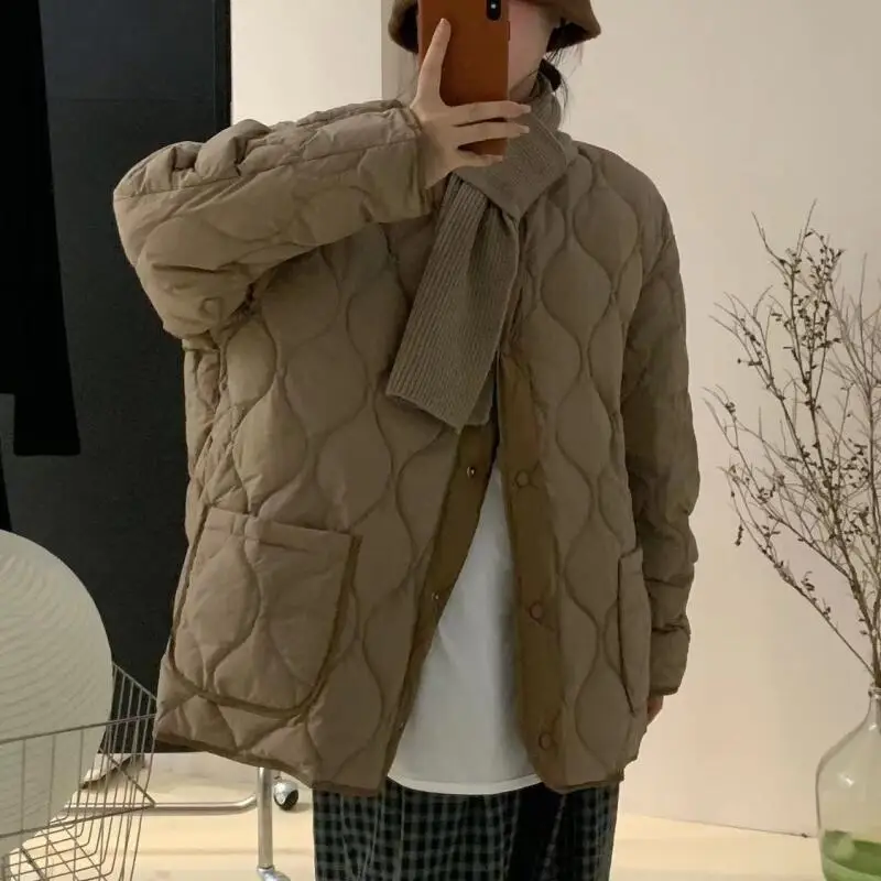 

Korean Women Patchwork Diamond Cotton Jacket Fall Winter Fashion Round Neck Quilted Jacket Lightweight Comfort Female Outerwear